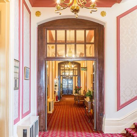 Queens Hotel Eastbourne Exterior photo